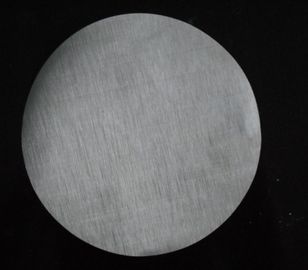 Chiny Okrągłe tarcze z drutu ze stali nierdzewnej, drobny metalowy filtr siatkowy przeciw kwasowi fabryka