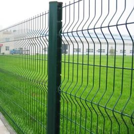 Chiny 3D Curvy PVC Spawane siatki z drutu, ogrodzenia metalowe ogrodzenia na lotnisku fabryka